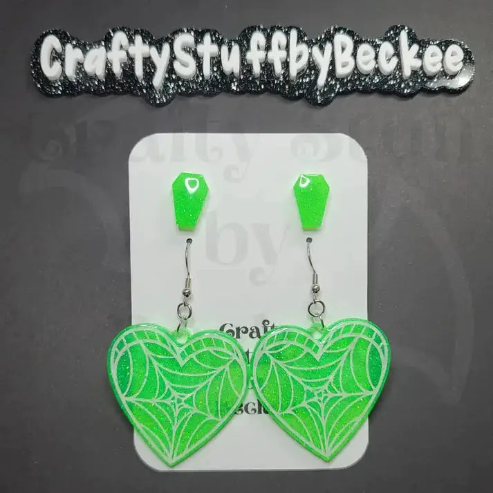 Spiderweb Dangle Heart and Coffin Stud Earring Set - Green